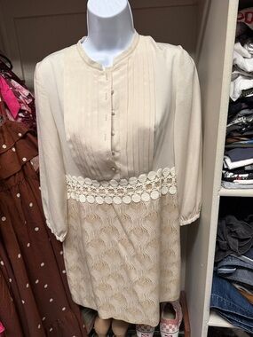 Kensie gold and cream cocktail mini dress size 6
